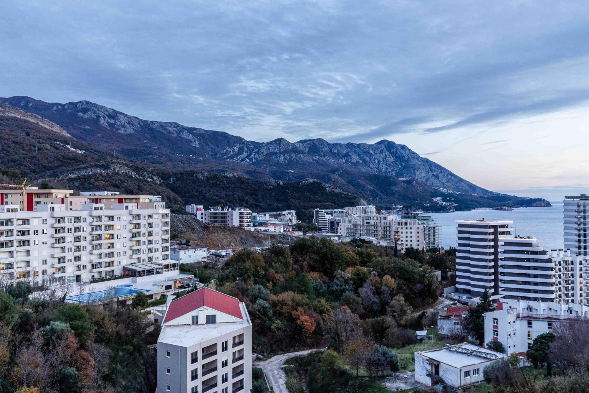 Sunny Side Wellness Resort&Spa Budva Exterior foto